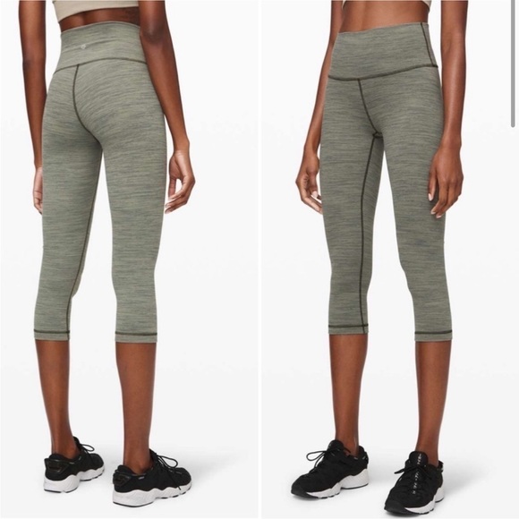 Lululemon Wunder Under Crop (High-Rise) Luxtreme 21"  Sage Dark Olive Size 6 - Picture 1 of 9